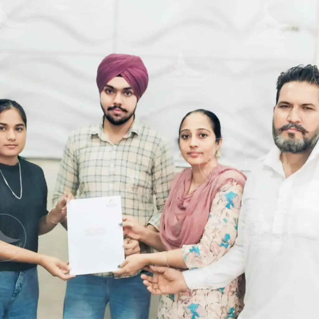 studymoon education loan, study loan, canada study loan, usa study loan, uk study loan, australia study loan, germany study loan, new zealand study loan